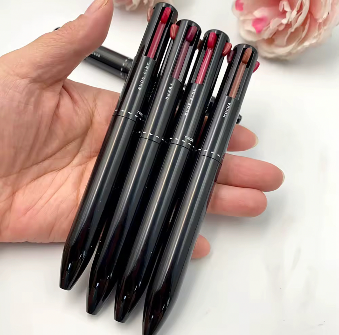 4IN1 LIP LINER