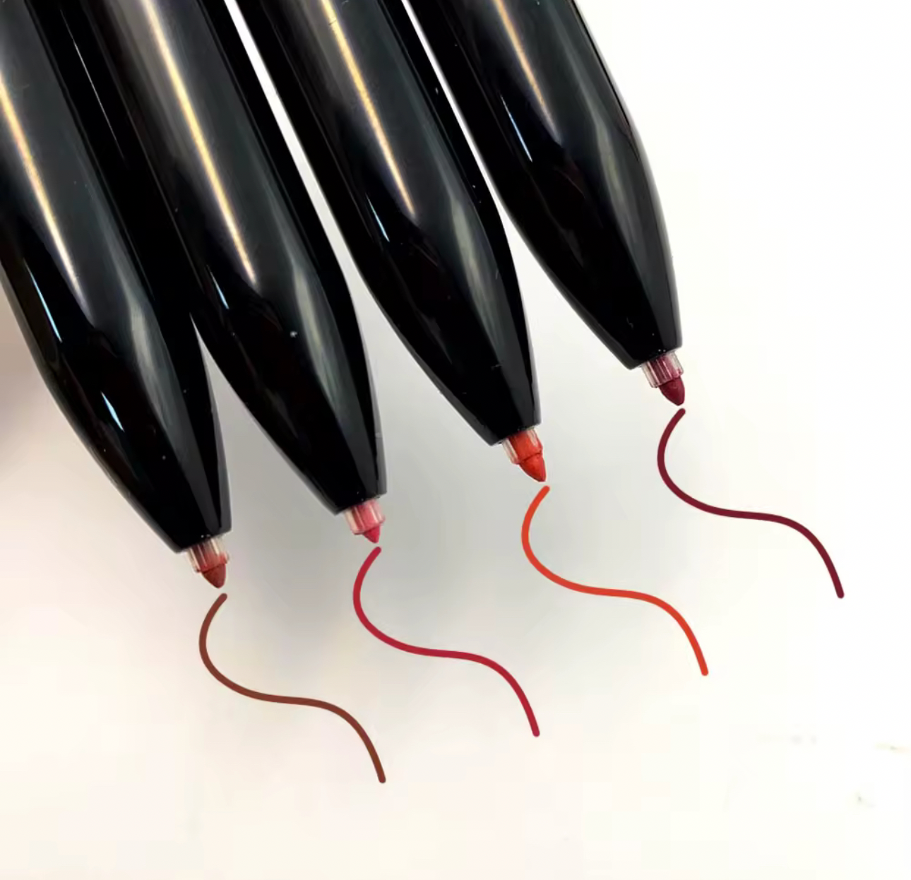 4IN1 LIP LINER